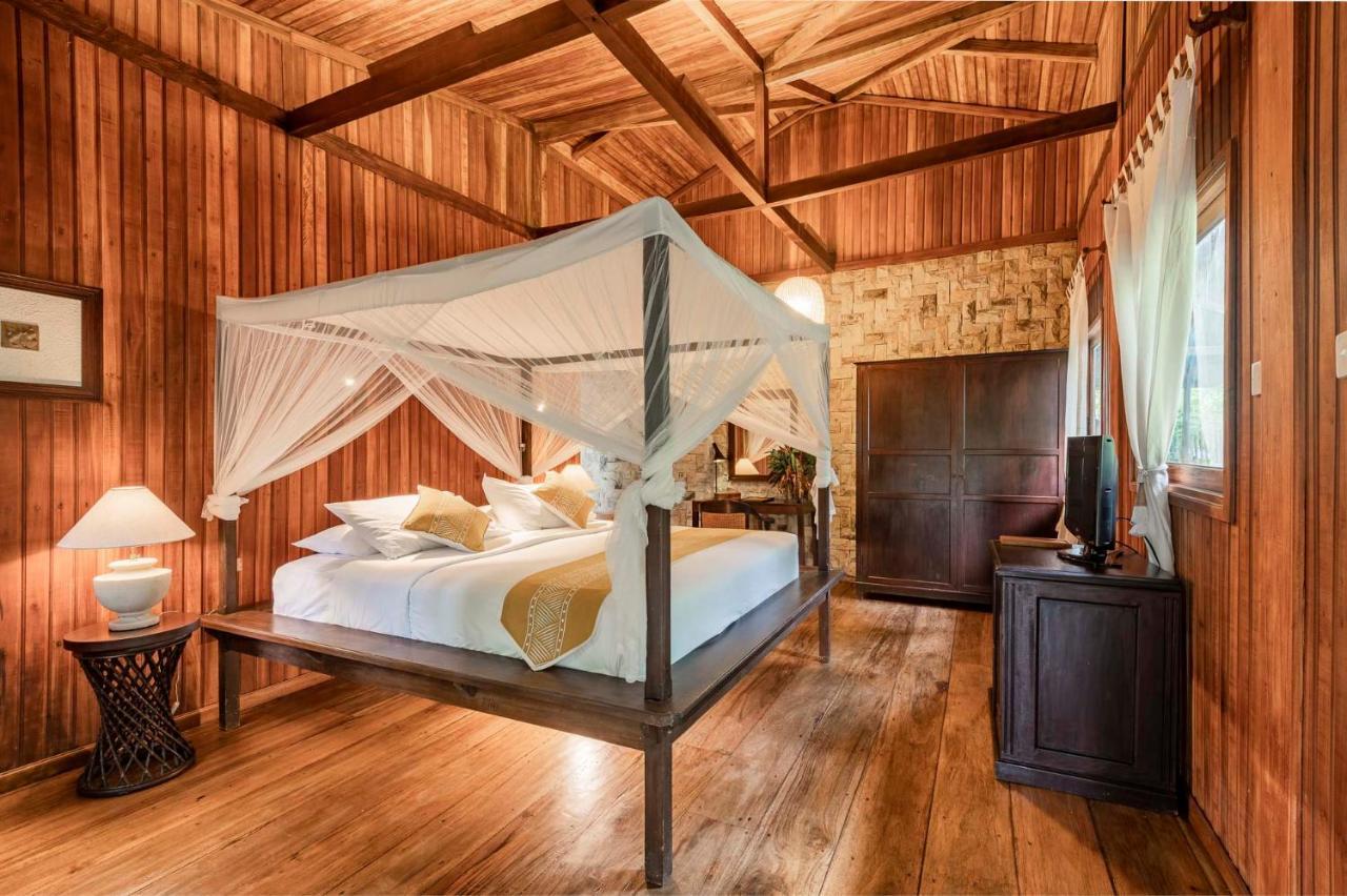 Siladen Resort & Spa Bunaken Esterno foto
