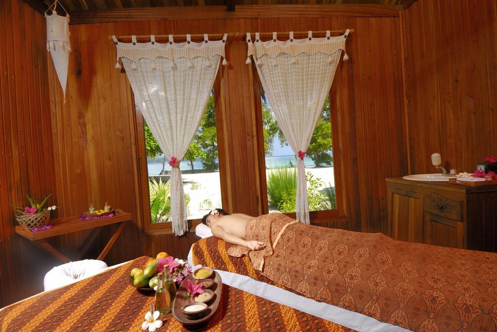 Siladen Resort & Spa Bunaken Esterno foto