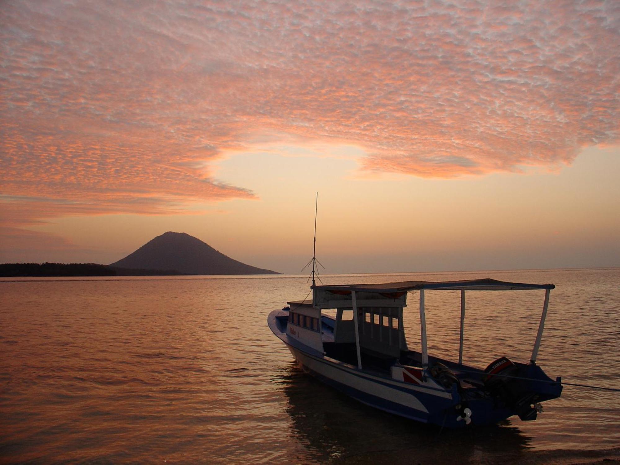 Siladen Resort & Spa Bunaken Esterno foto